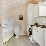 Holiday home Hwiting - 200m From The Sea By Interhome *