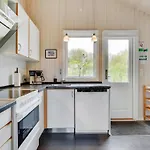 Hwiting - 200m From The Sea By Interhome