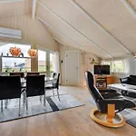 Hwiting - 200m From The Sea By Interhome Holiday home