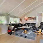 Hwiting - 200m From The Sea By Interhome *