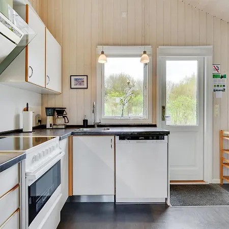 Hwiting - 200m From The Sea By Interhome