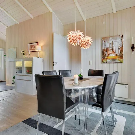 Hwiting - 200m From The Sea By Interhome *