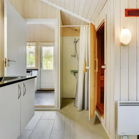 Hwiting - 200m From The Sea By Interhome