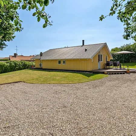 Hwiting - 200m From The Sea By Interhome *