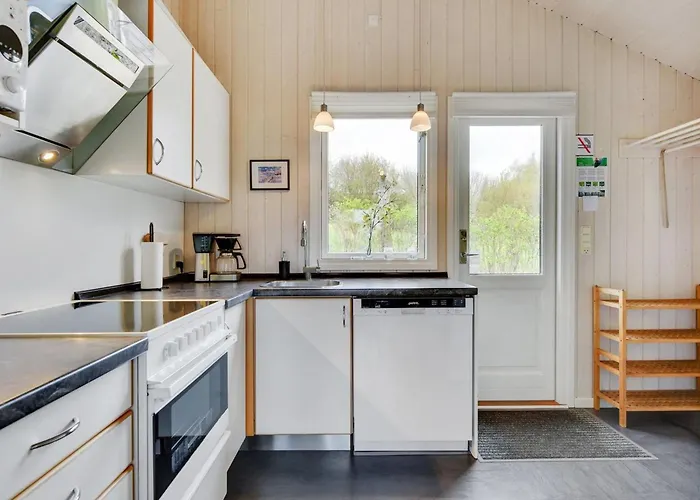 Hwiting - 200m From The Sea By Interhome